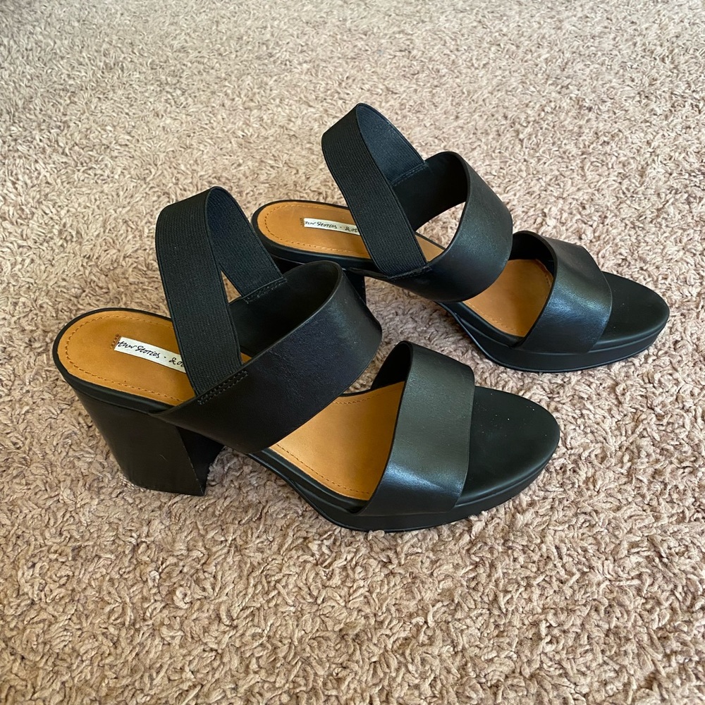 & Other Stories black heels 🖤